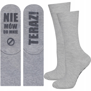 Lange Socken SOXO für Damen grau mit Aufschriften ein lustiges Geschenk