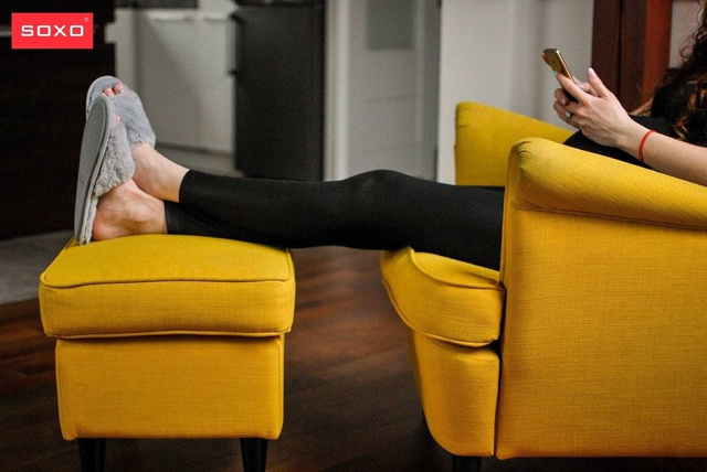 SOXO Damenhausschuhe pelzig grau