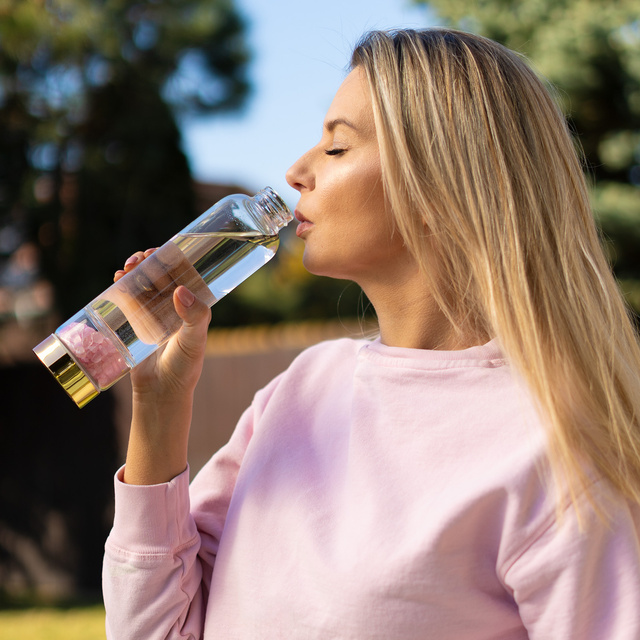 Butelka Szklana z Różowym Kwarcem 450 ml 
