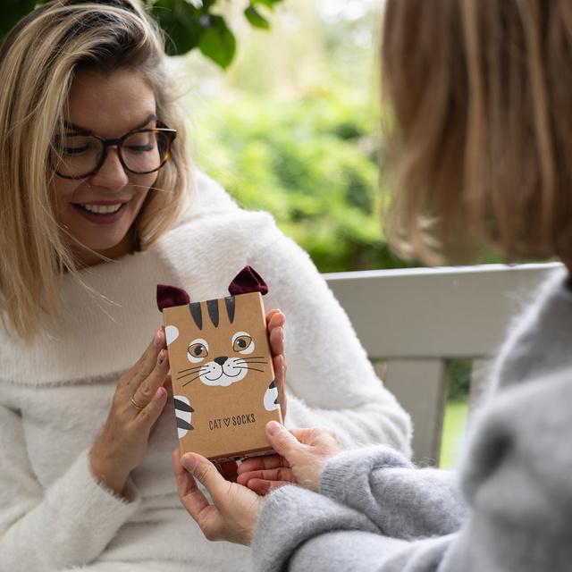 1 Paar von lustigen Socken mit Katzemotiv in einzigartiger Verpackung | Damen-/Herrensocken | SOXO