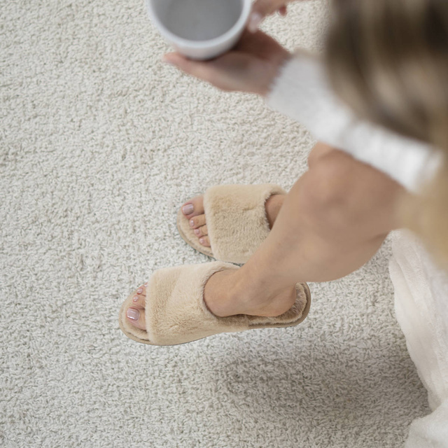 Damen Hausschuhe SOXO pelzig mit einer harten Sohle TPR