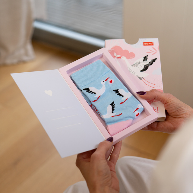 Lange Damensocken SOXO mit einem Storch