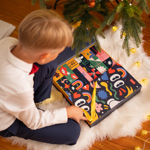 Advent Calendar with Socks 12-Pack