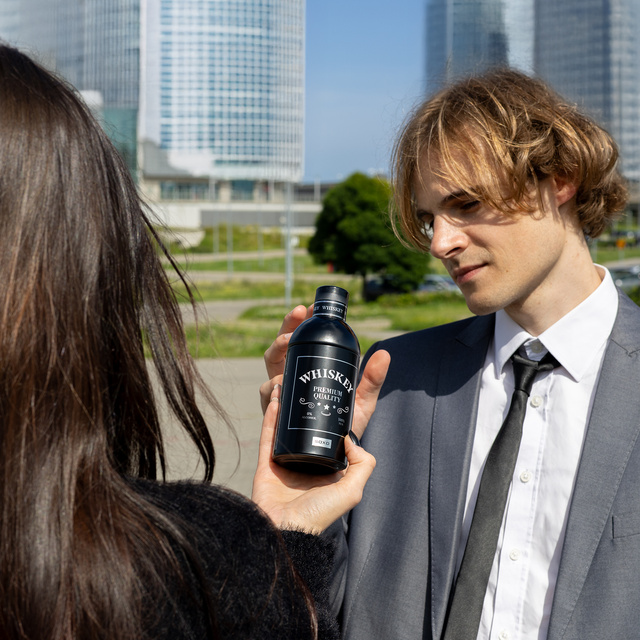 1 Paar von lustigen Socken mit Whiskymotiv einzigartiger Verpackung | Herrensocken | SOXO