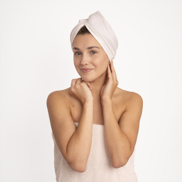 MOMO WAY white bath turban | towel