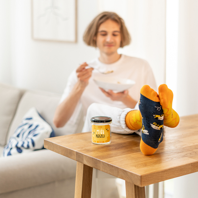Bunte SOXO GOOD STUFF Herrensocken mit lustigem Baumwollhonig im Glas