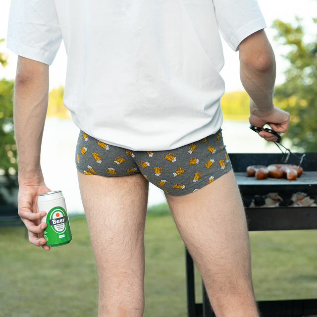 1 Paar von lustigen Boxershorts mit Biermotiv in einzigartiger Verpackung | SOXO