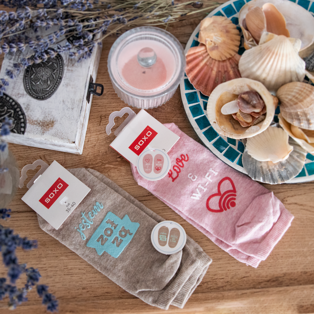 Colorful women's SOXO socks