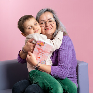 Socks Greeting-Card Set “Best Grandma” + Keychain