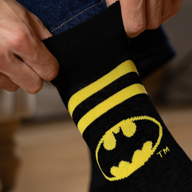 Set mit 2x bunten Herrensocken Batman + Superman DC Comics | SOXO