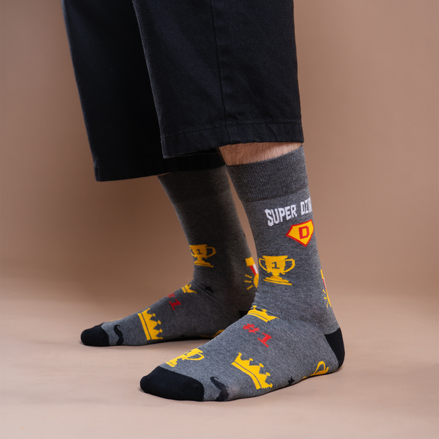 Geschenksocken für Opa, in einer Geschenkbox. Größe 40-45