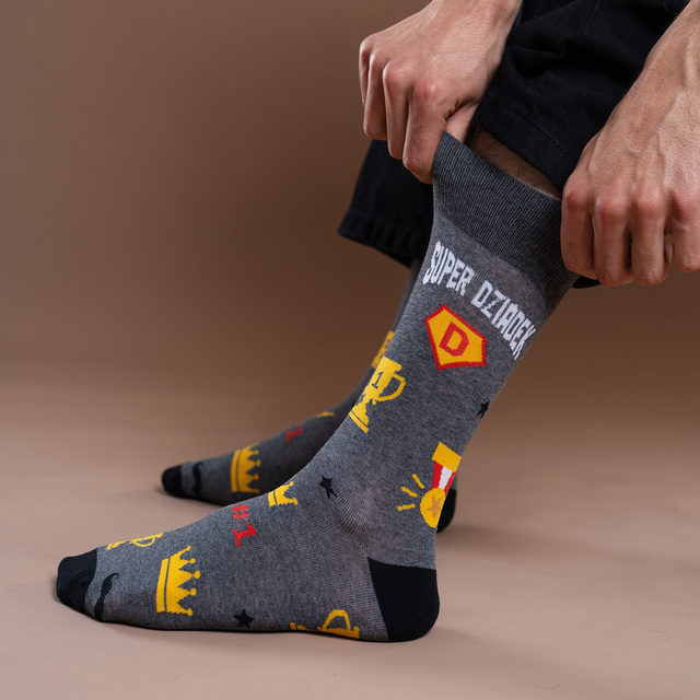 Geschenksocken für Opa, in einer Geschenkbox. Größe 40-45