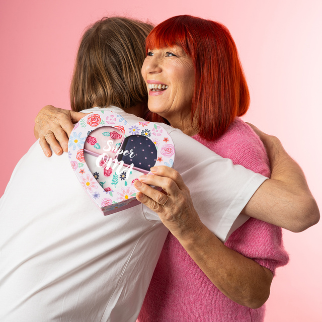 3 Paar von lustigen Socken Geschenk für Oma in einzigartiger Verpackung | Damensocken | Ein Geschenk für Oma von Soxo