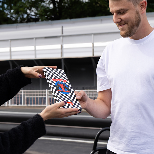 1 Paar Socken mit Formel-1-Motiv im Grußkarten-Stil