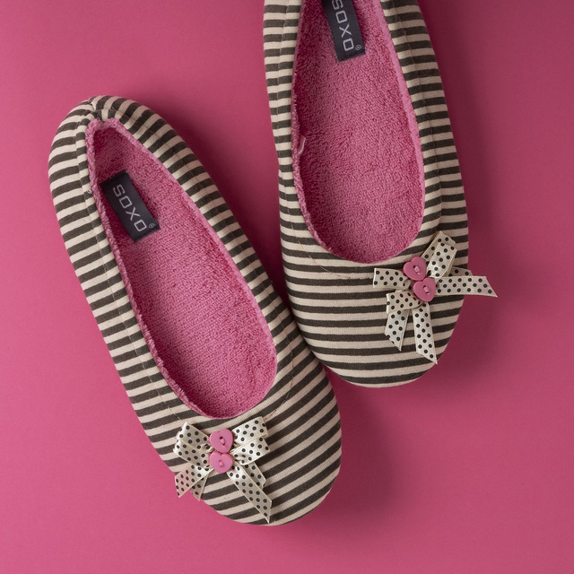 Colorful women's ballerina slippers SOXO with a bow and buttons