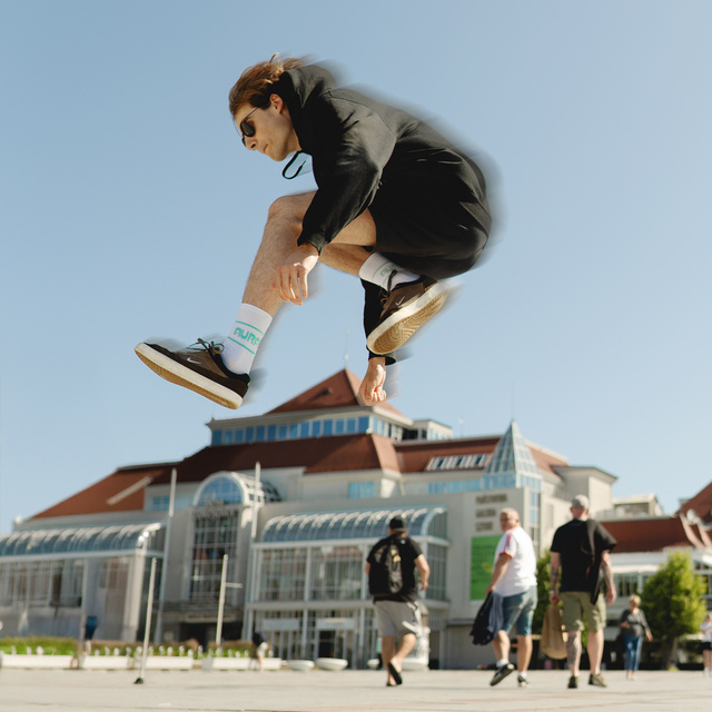 Men's ribbed white socks AURA