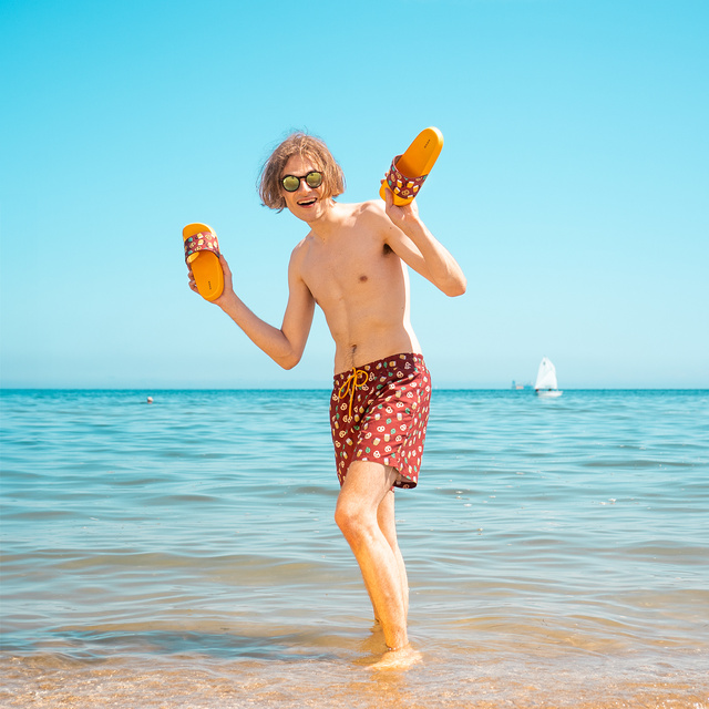 Swim trunks + flip-flops beer pattern