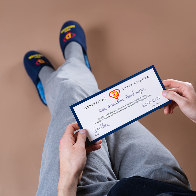 Men's slippers SOXO with the inscription fot a Grandpa in a giftbox