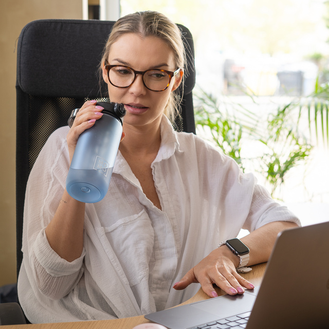 MOMO WAY Wasserflasche | BPA free | Tritan