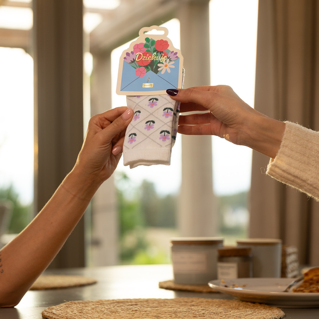 Women's feet with inscriptions SOXO pink